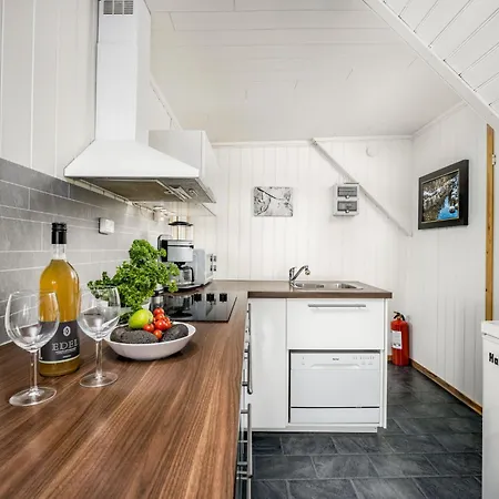 Laven - Fjs161 By Interhome * Korssund