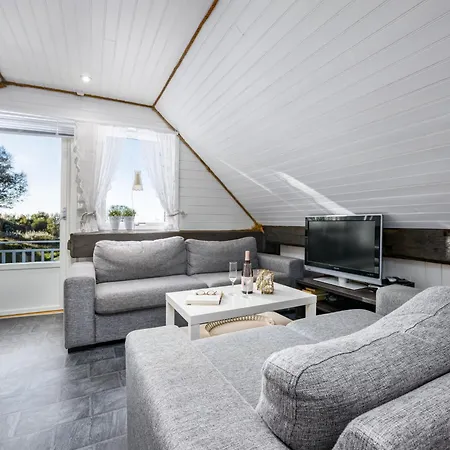 Laven By Interhome *